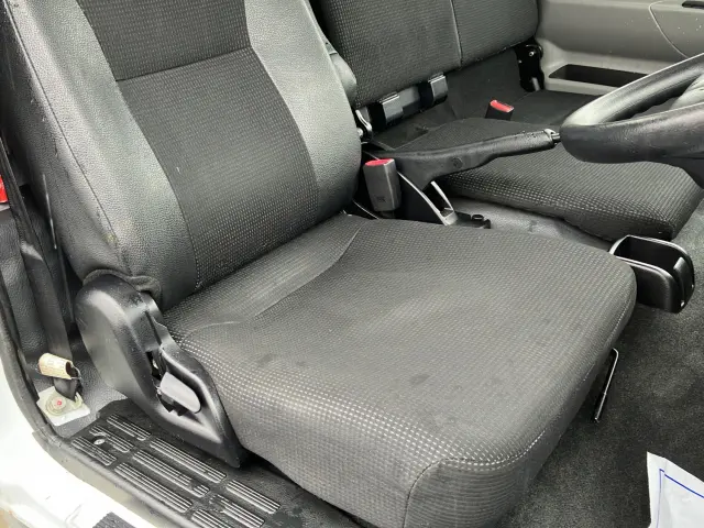 三菱 キャンター TPG-FBA20(2WD)の写真18