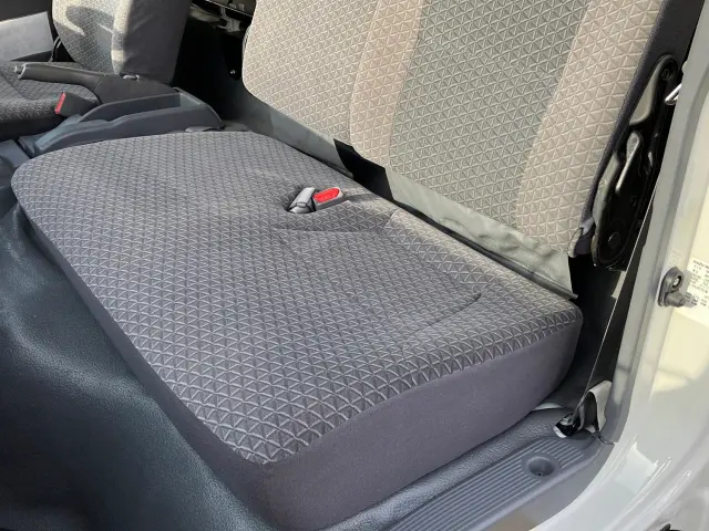 いすゞ エルフ TRG-NPR85AN(2WD)の写真15