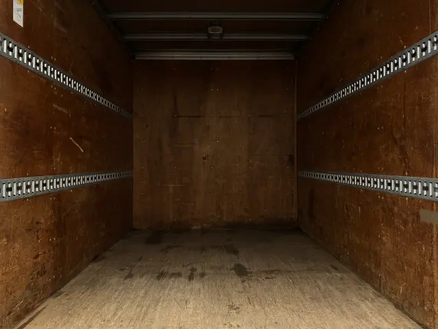 三菱 キャンター TKG-FEA50(2WD)の写真8