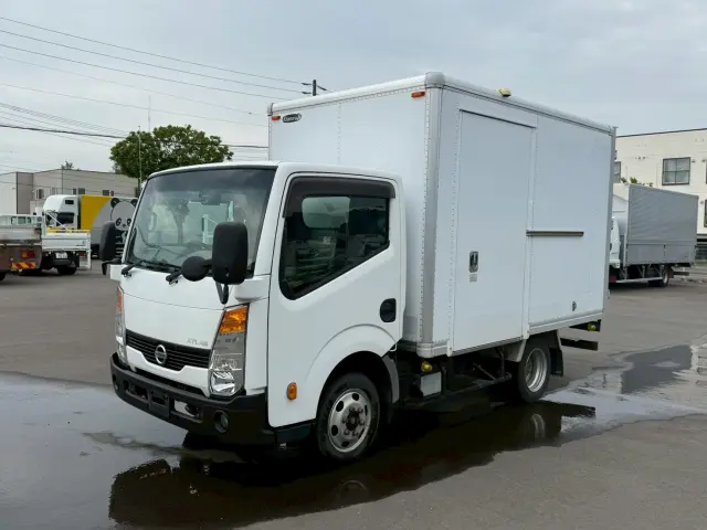 日産 アトラス TKG-SZ5F24(4WD)の写真1