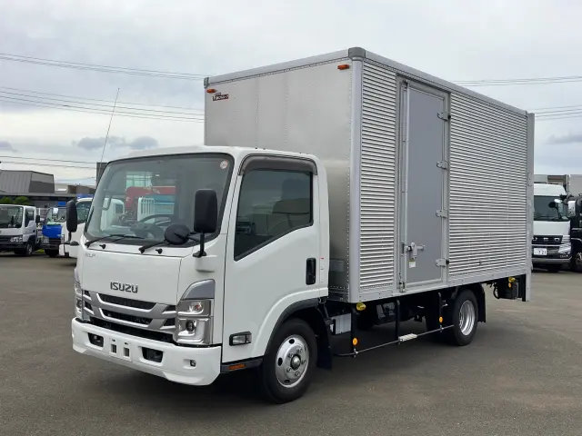 いすゞ エルフ 2RG-NPR88AN(2WD)の写真1