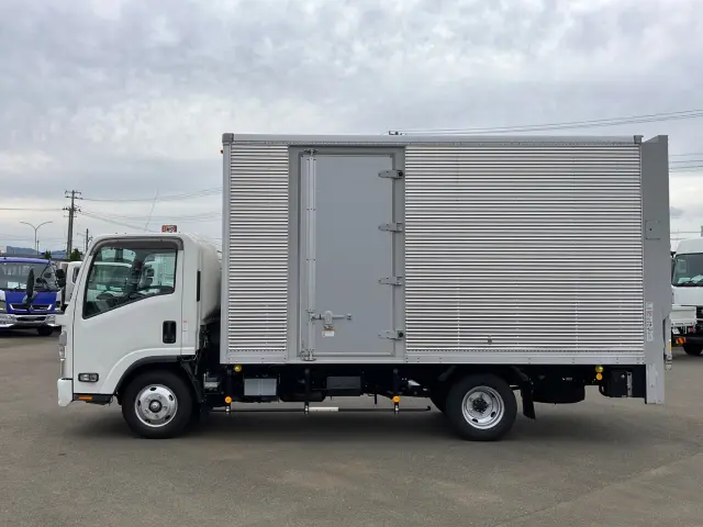 いすゞ エルフ 2RG-NPR88AN(2WD)の写真5