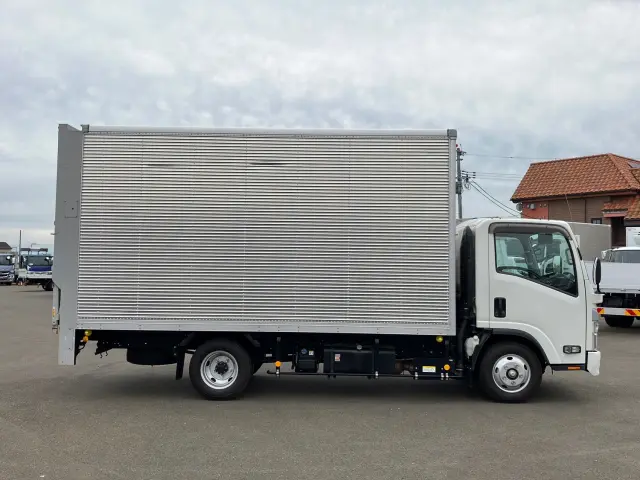 いすゞ エルフ 2RG-NPR88AN(2WD)の写真6