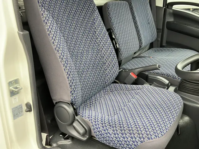 いすゞ エルフ 2RG-NPR88AN(2WD)の写真17