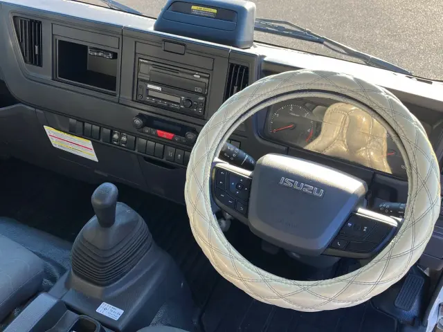 いすゞ エルフ 2RG-NPR88AM(2WD)の写真17