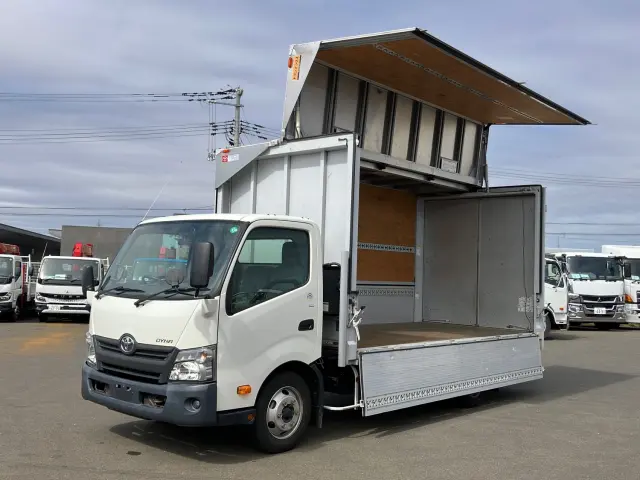 トヨタ ダイナ TPG-XZU712(2WD)の写真1