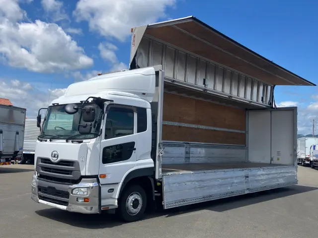 ＵＤ クオン QKG-CG5ZA(8x4)の写真1