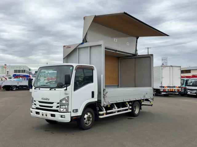 いすゞ エルフ TPG-NPS85AN(4WD)の写真1