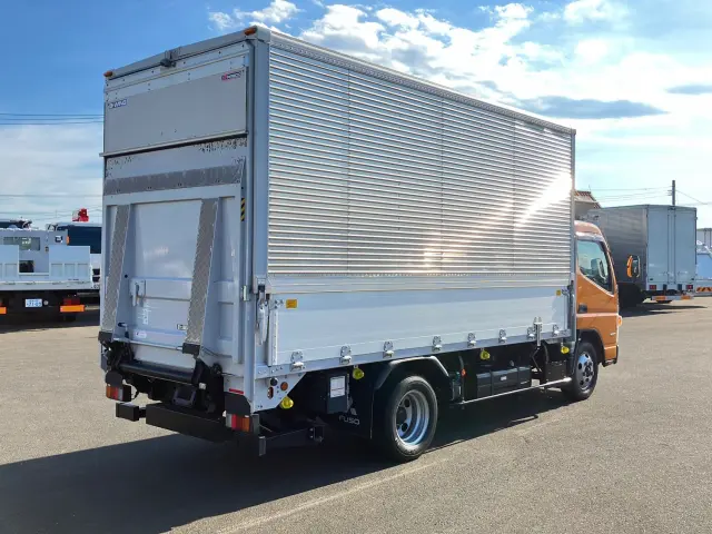 三菱 キャンター TPG-FEA50(2WD)の写真3