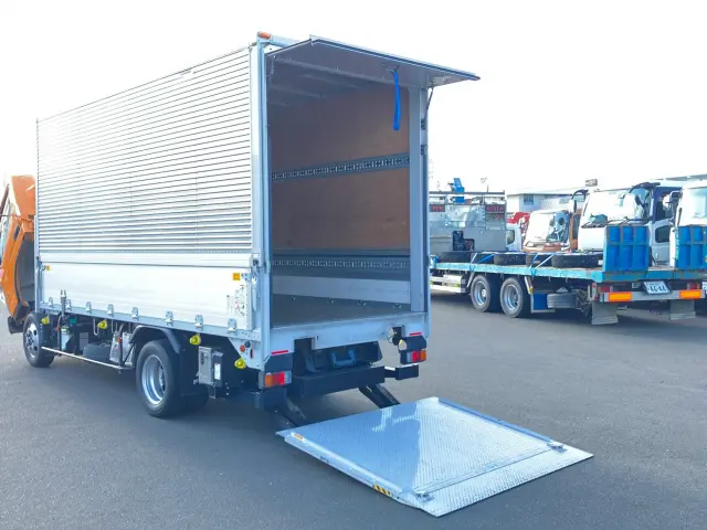 三菱 キャンター TPG-FEA50(2WD)の写真15