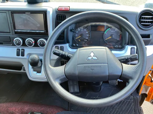 三菱 キャンター TPG-FEA50(2WD)の写真23