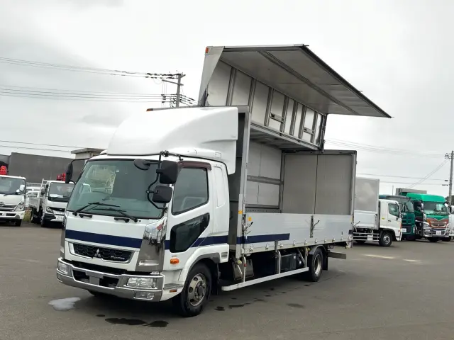三菱 ファイター TKG-FK64F(2WD)の写真1
