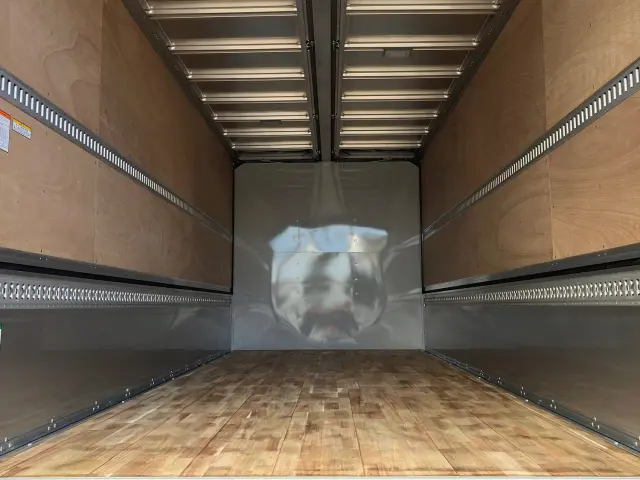 いすゞ フォワード 2RG-FRR90T2(2WD)の写真10