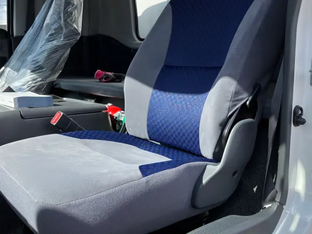 いすゞ フォワード 2RG-FRR90T2(2WD)の写真19