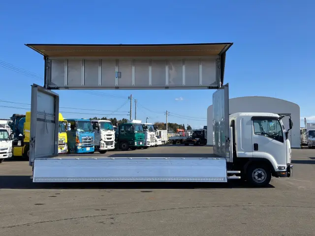 いすゞ フォワード 2RG-FRR90T2(2WD)の写真6