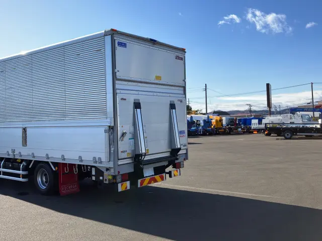 いすゞ フォワード 2RG-FRR90T2(2WD)の写真14