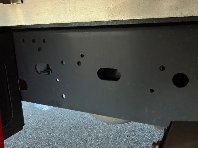 いすゞ フォワード 2RG-FRR90T2(2WD)の写真17