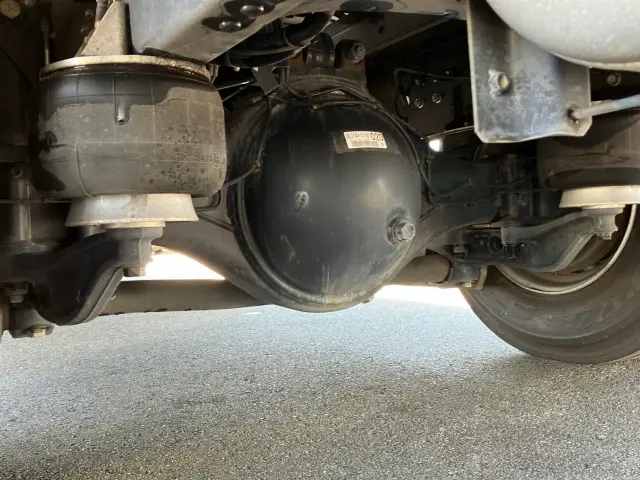 いすゞ フォワード 2RG-FRR90T2(2WD)の写真18