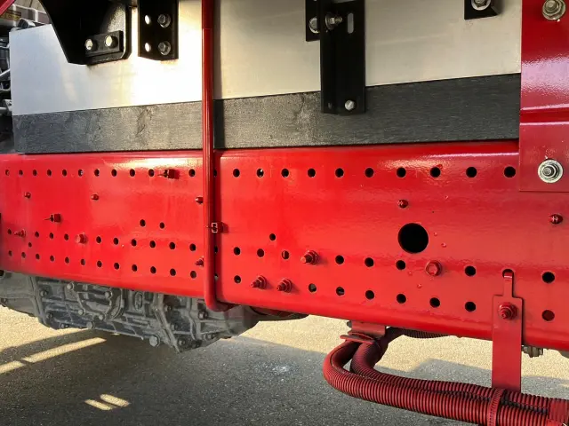 いすゞ フォワード 2RG-FRR90T2(2WD)の写真13