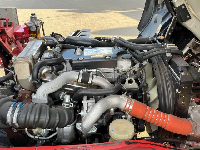 いすゞ フォワード 2RG-FRR90T2(2WD)の写真17