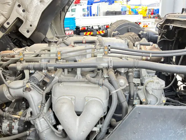 いすゞ ギガ QKG-CYJ77A(8x4)の写真19
