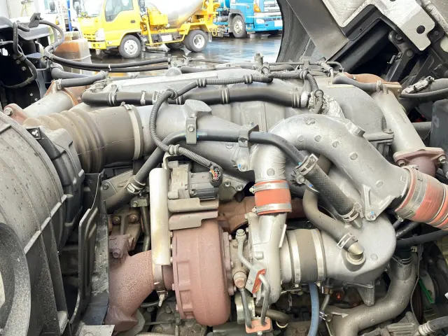 いすゞ ギガ QKG-CYJ77A(8x4)の写真20