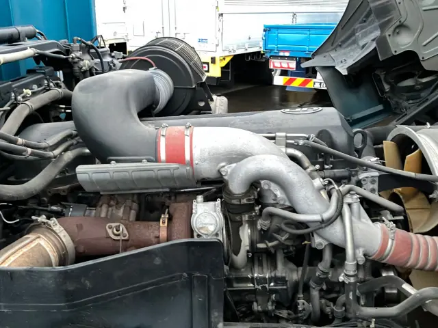 ＵＤ クオン QPG-CG5ZA(8x4)の写真17