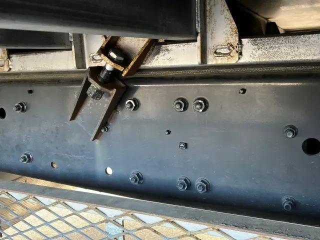 三菱 スーパーグレート QPG-FS65VZ(8x4)の写真14