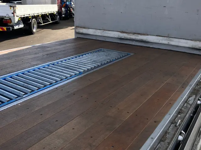 日野 プロフィア 2DG-FW1AHG(8x4)の写真12