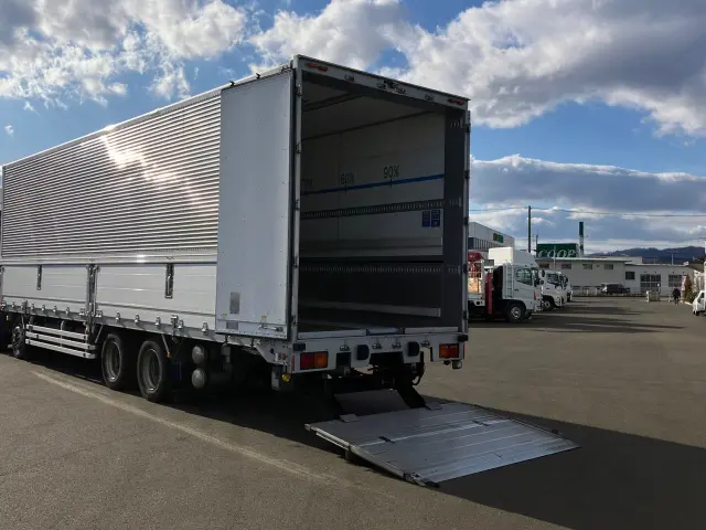 日野 プロフィア 2DG-FW1AHG(8x4)の写真15