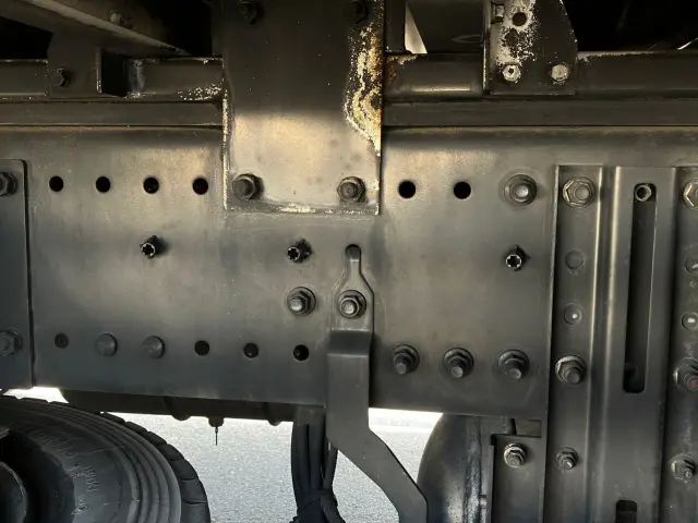 日野 プロフィア 2DG-FW1AHG(8x4)の写真17