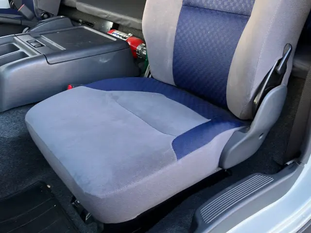 いすゞ フォワード 2RG-FRR90T2(2WD)の写真19