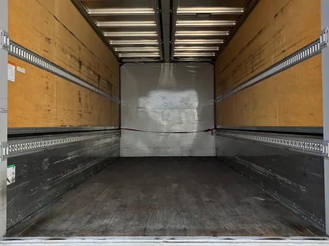 いすゞ フォワード 2RG-FRR90S2(2WD)の写真10