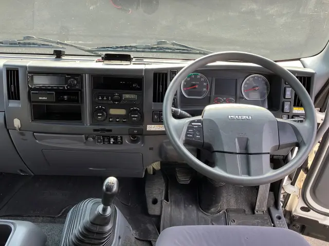 いすゞ フォワード 2RG-FRR90S2(2WD)の写真23