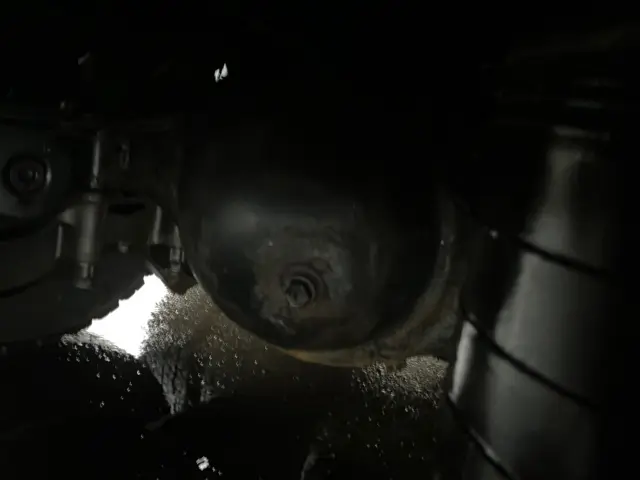 いすゞ ギガ 2PG-CYY77CY(6x4)の写真15