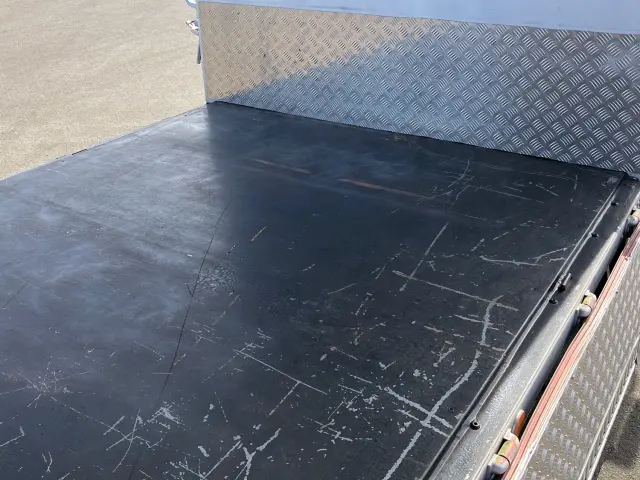 マツダ タイタン BDG-LMR85AN(2WD)の写真11