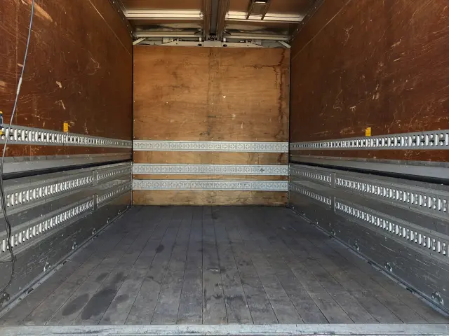 三菱 キャンター PDG-FE83DY(2WD)の写真10