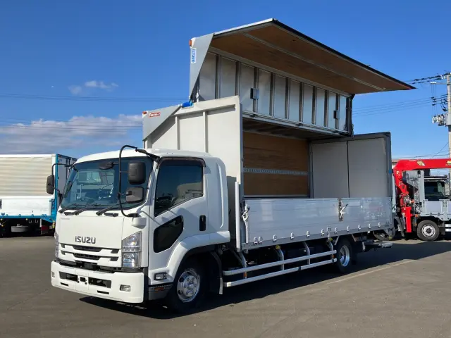 いすゞ フォワード 2RG-FRR90S2(2WD)の写真1