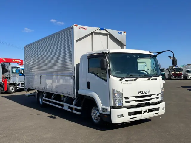 いすゞ フォワード 2RG-FRR90S2(2WD)の写真2