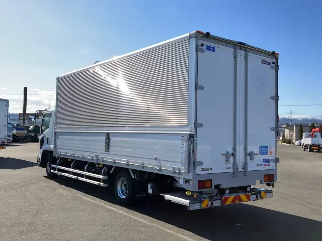 いすゞ フォワード 2RG-FRR90S2(2WD)の写真4