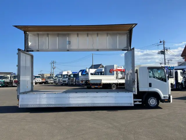 いすゞ フォワード 2RG-FRR90S2(2WD)の写真6