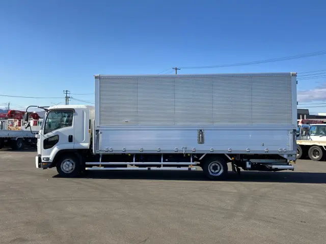 いすゞ フォワード 2RG-FRR90S2(2WD)の写真7