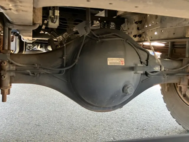 いすゞ フォワード 2RG-FRR90S2(2WD)の写真18