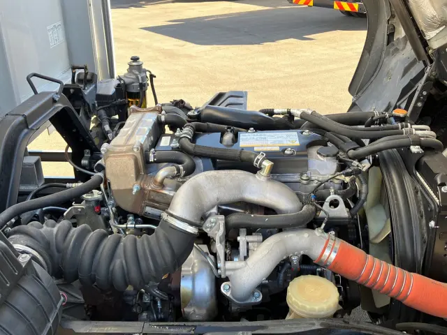 いすゞ フォワード 2RG-FRR90S2(2WD)の写真20