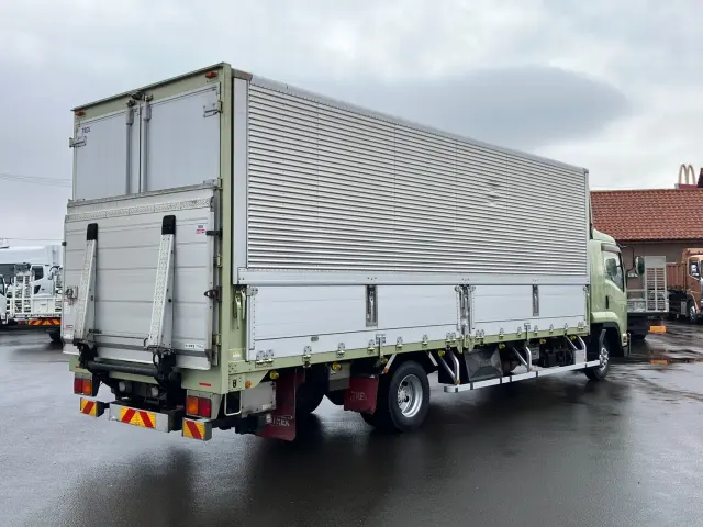 いすゞ フォワード TKG-FRR90S2(2WD)の写真3