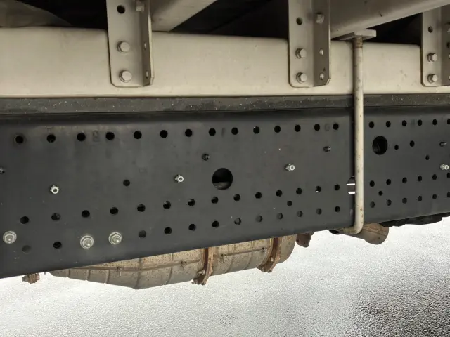 いすゞ フォワード TKG-FRR90S2(2WD)の写真16