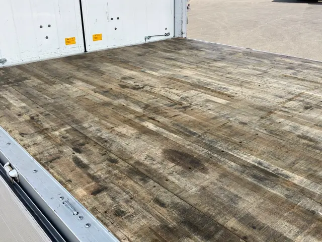 三菱 ファイター 2KG-FK62F(2WD)の写真12