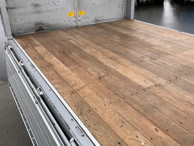 三菱 キャンター TPG-FEB90(2WD)の写真12