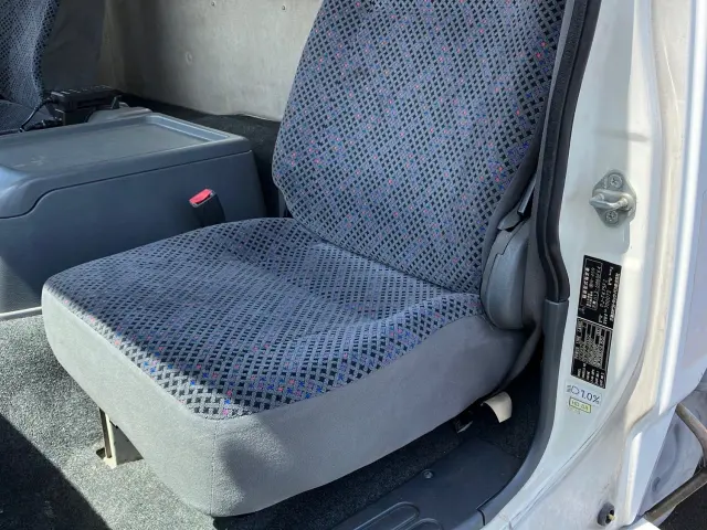 三菱 ファイター PJ-FK75FZ(2WD)の写真22