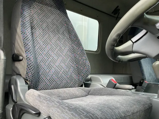 三菱 ファイター PDG-FK61F(2WD)の写真18